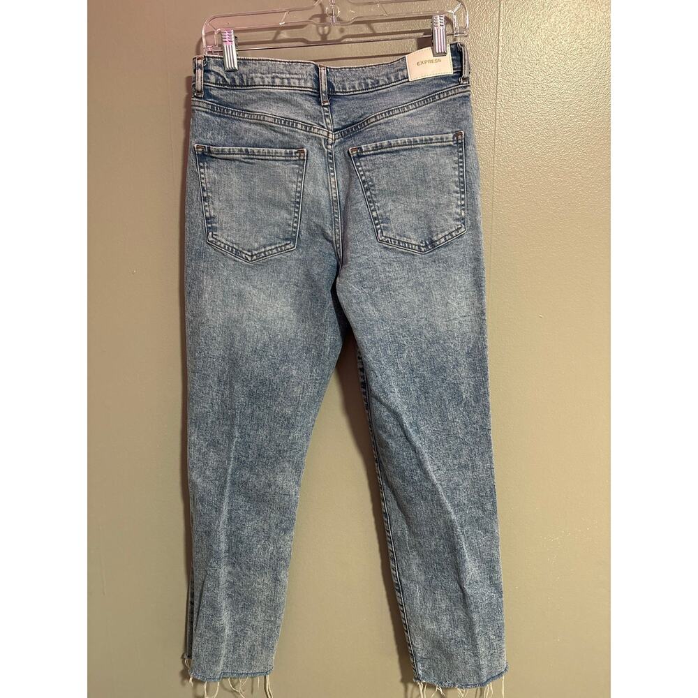 Express High Rise Straight Ankle Jeans Size 8R Distressed Light Wash Raw Hem - Picture 2 of 5